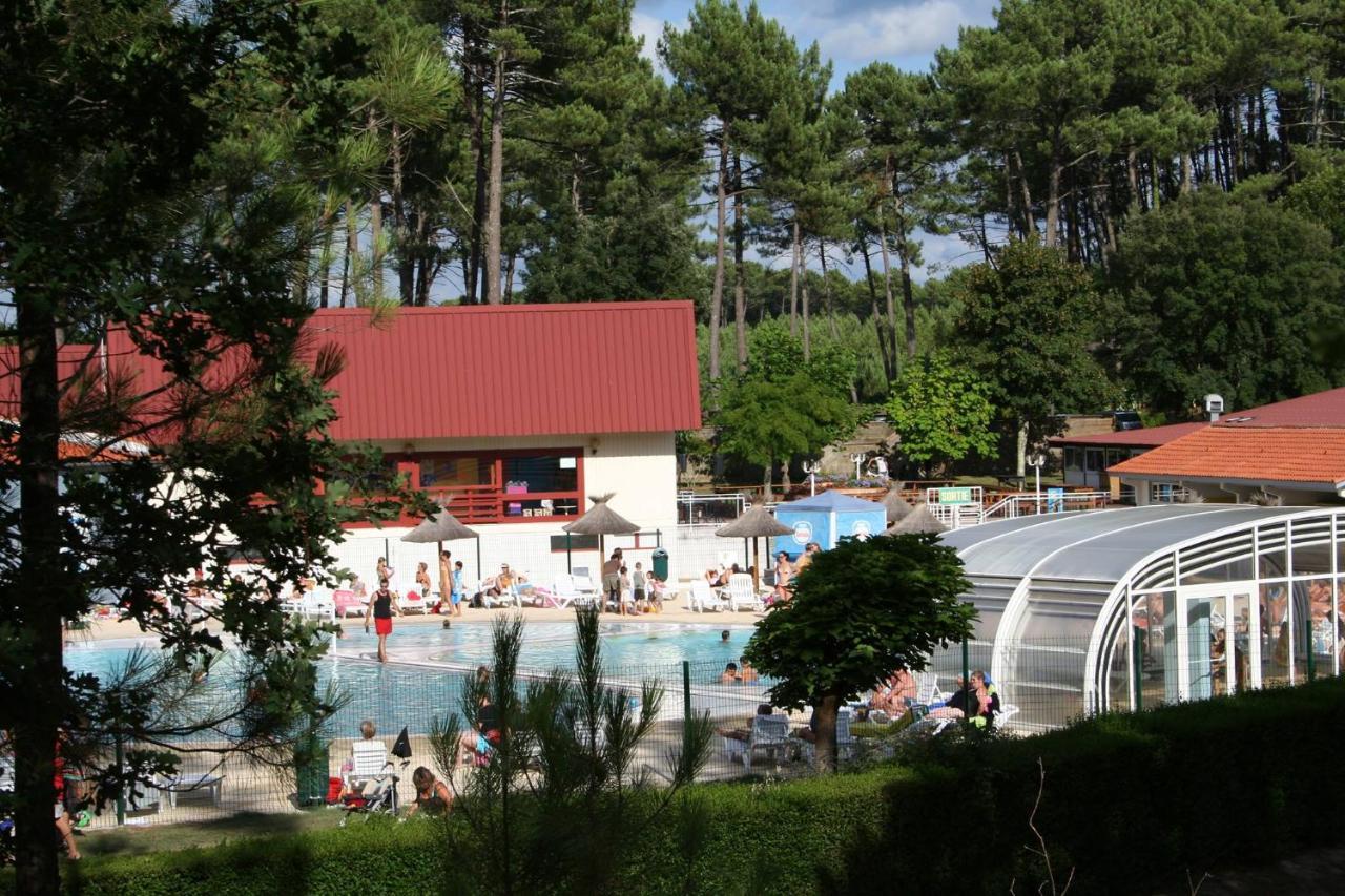 Village vacances les Chênes de Léon Exterior foto